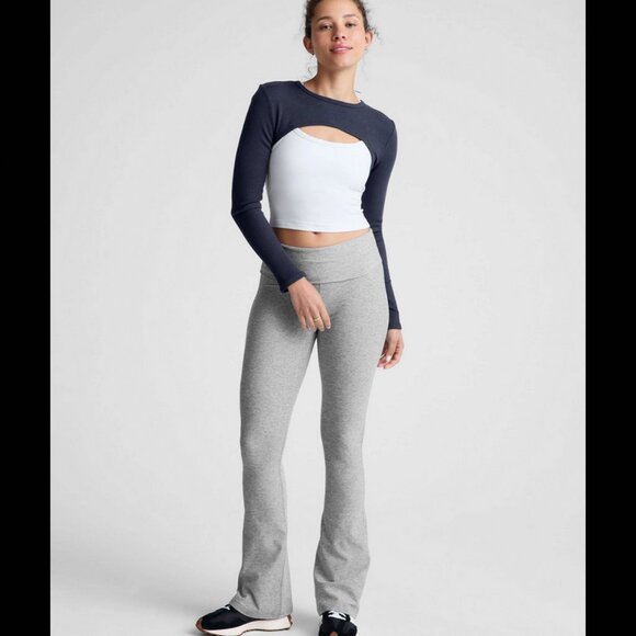 Beyond yoga Formation Shrug Navy - Picture 2 of 4